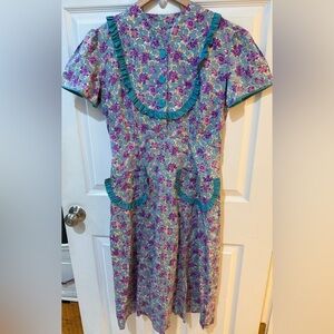 Vibrant Floral Midi Dress with Ruffle Details